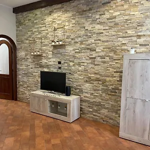https://34-arena-house.sicilyhotelsitaly.net
